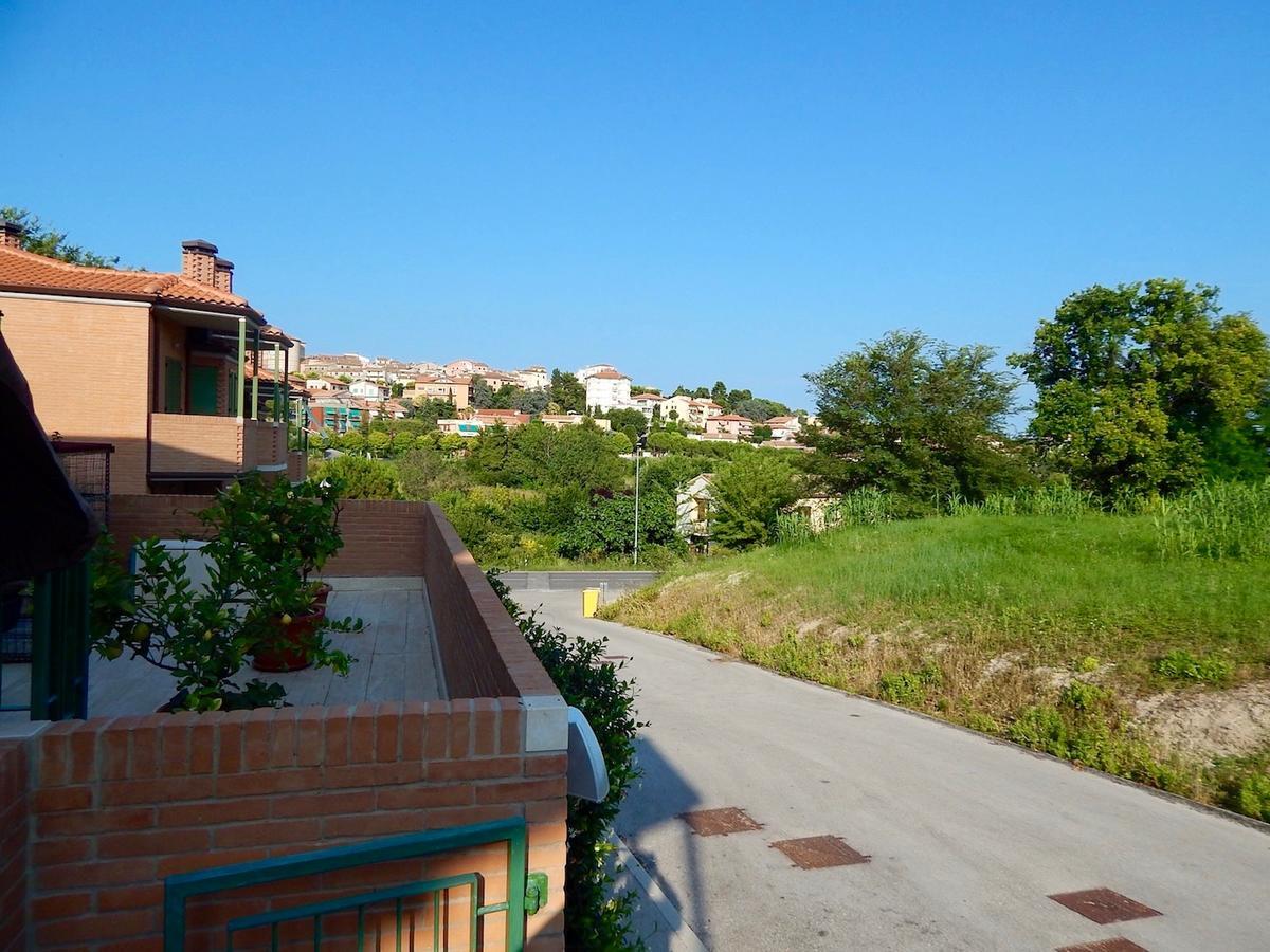 S127 - Sirolo, Nuovissimo Monolocale Con Terrazzo Apartment Ngoại thất bức ảnh